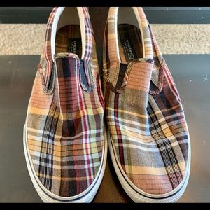 Men’s Size 11 Sperry slip-on shoes